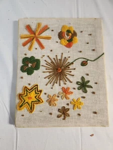 Vintage MCM Crewel Stickerei Original Kunstwerk Hergestellt in den USA Blumen 12 x10 - Bild 1 von 3