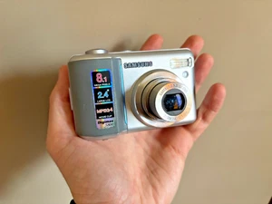 Very Popular Camera, Working,Digital Camera, Samsung DIGIMAX S800 ,+ sd card - Picture 1 of 15