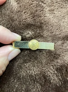 Vintage Kiwanis International 1/20 12K Gold Filled Tie Clip 2” Preowned - Picture 1 of 4