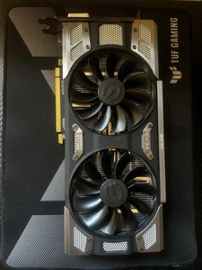 Tarjeta de gráficos EVGA NVIDIA GeForce GTX 1080 FTW GAMING 8GB - DEFECTUOSA - Imagen 1 de 5