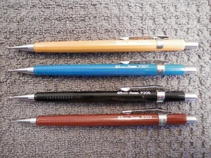 4er Set Pentel Zeichenstifte P203 P205 P207 P209 Classic Farben mit Mine - Bild 1 von 7