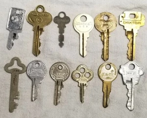 Vintage lot of 12 Unique Flat Keys 12 Different Brands Eagle Slaymaker Star  - Picture 1 of 10