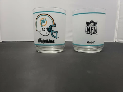Miami Dolphins Frosted Promotional Highball MOBIL gas  Glasses Pair Estate Find Cover