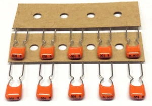 10 Stück 27nF 100V Keramik Kondensatoren (M0648) - Picture 1 of 4