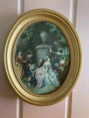 11 ⚜️  Ancien Petit Cadre Miniature Doré en Tissu Vintage Hauteur 12 Cm - Photo 1/4