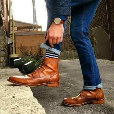 Elegantes botas de vestir hechas a mano de cuero marrón brogue tobillo alto punta de ala para hombre Foto 1 de 4