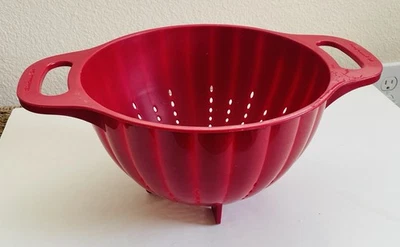 KITCHENAID Red Footed Strainer Colander Large 5 Quart Vintage - Image 1 of 4