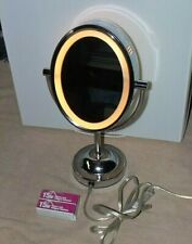 Conair Oval DS Lighted Pivoting Makeup Mirror Chrome Finish 14"x5"x2" +Inc Bulbs