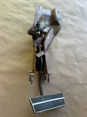 Pontiac Firebird Camaro 1970-1981 transmisión automática freno pedal cuna Foto 1 de 4