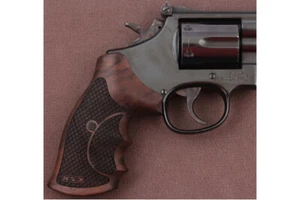 KSD Brand SW N Frame Round Butt Compatible Walnut Grips - Bild 1 von 1