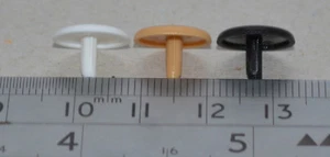 Tapas de corte de orificio de plástico de 2,5 mm para agujeros sin usar blancos, pinos y negros, - Imagen 1 de 8