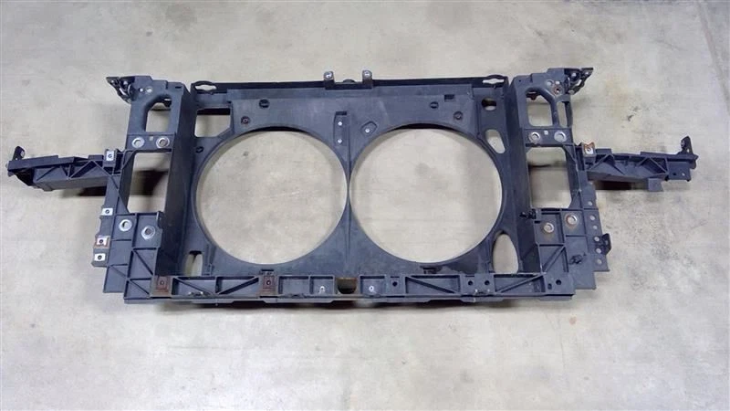 Radiador núcleo soporte sedán compatible con 09-13 INFINITI G37 99375 Foto 1 de 4
