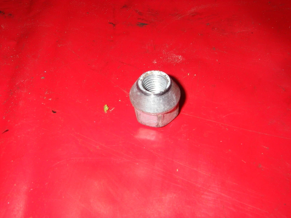 HINTEN Radmutter mutter Hinterrad QUAD E-Ton Yukon Viper 150 - Image 1 of 1