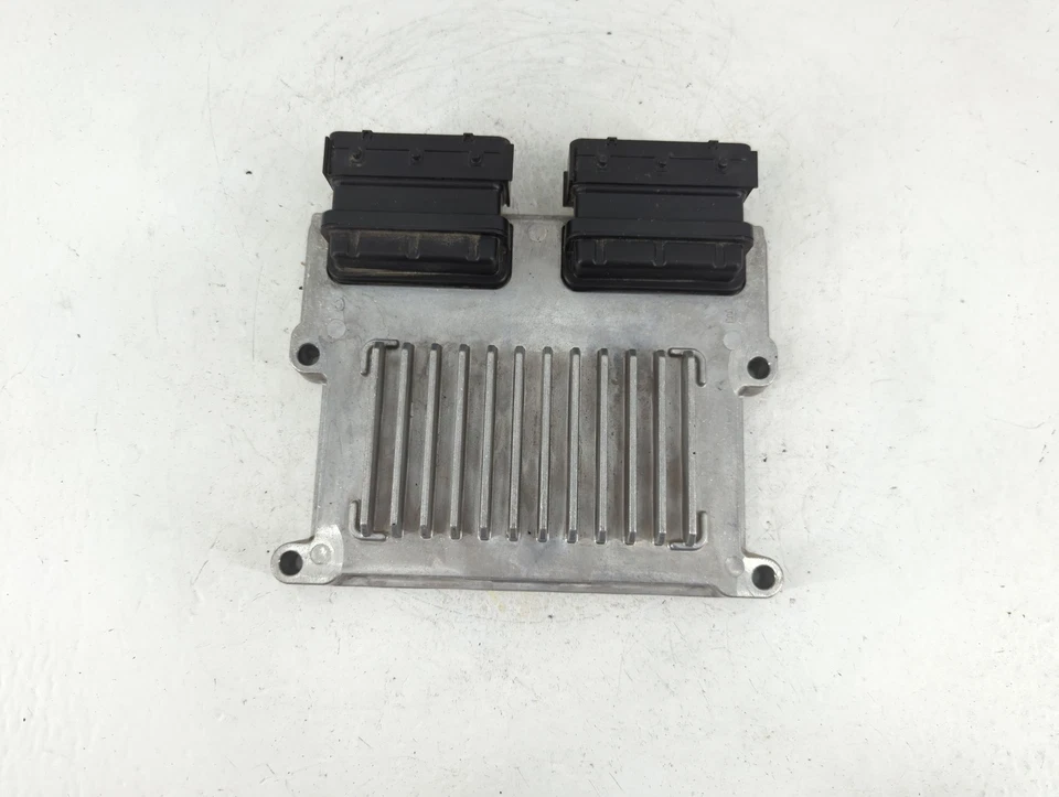 Computadora de control del motor Kia Sorento 2015-2015 ecu pcm ecm pcu oem u859g Foto 1 de 4