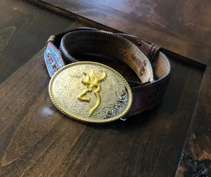 Western 3" x 4" Buck Head Oval Belt Buckle with 3D Deer Head Unisex - Picture 1 of 4