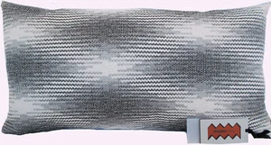 MISSONI HOME WOLLMISHUNG KISSEN NOMITE Daunen-Federmischung 30x60cm WIGAN 861 - Bild 1 von 9