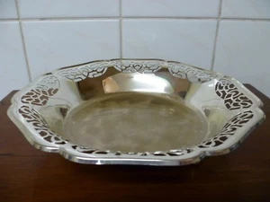 GERÄUSCHTER KANTE, GEBRETTERTER SILBERTELLER GUTE SCHÜSSEL von ""WMF"". 'WMF' SERVIERSCHALE - Bild 1 von 4