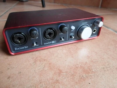 FOCUSRIGHT. Scarlet 2i2.  scheda  audio.      USB  - Immagine 1 di 4