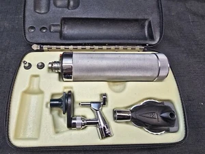 Vintage Welch Allyn Otoscope & Ophthalmoscope in Case (Read Description) - Picture 1 of 17