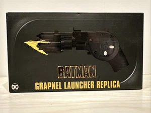 NECA BATMAN Grapnel Launcher Replica New Sealed In Box 1989 Movie Version - Picture 1 of 6