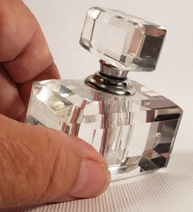 Crystal Perfume Bottle Heavy Clear Art Deco Faceted Bevelled Screw Top Small A83 - Picture 1 of 7