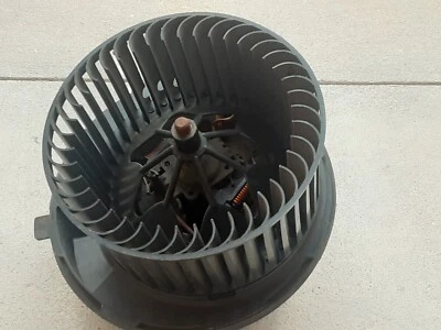 VOLKSWAGEN TIGUAN 2009-2017 CLIMATIZACIÓN VENTILADOR MOTOR FABRICANTE DE EQUIPOS ORIGINALES # 1K1 819 015* Foto 1 de 4