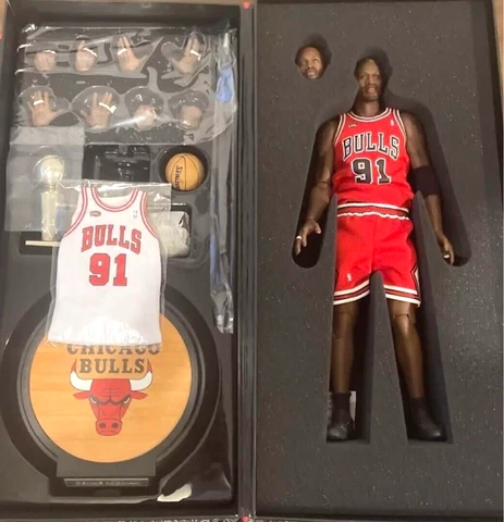 Enterbay RM-1059 NBA Chicago Bulls Dennis Rodman 91 1/6 Collectible Figure Good Cover