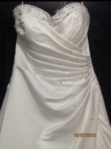 Size 14 Wedding Gown made by Romantica ‘Pure Crystal’ - Wedding Dress - Picture 1 of 5