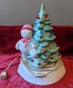 VINTAGE CERAMIC LIGHT UP CHRISTMAS TREE  SNOWMAN HAND PAINTED 13" LAMP MLM 80s - Picture 1 of 12