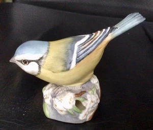 Royal Worcester Blue Tit 3199 from bird figurine series - Picture 1 of 5