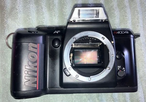 NIKON N4004s CAMERA FOR PARTS OR REPAIR - BATT & FILM COMP DO NOT CLOSE - Picture 1 of 9
