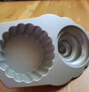 NORDIC WARE The Great Cupcake Pan 10 CUPS WILLIAMS-SONOMA MOLD USA Made - Picture 1 of 5