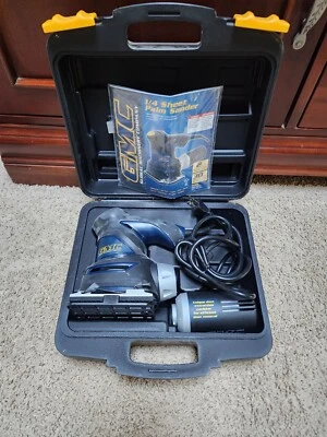 GMC Palm Sander 1/4 Sheet with Dust Canister Carrying Case - Image 1 of 4