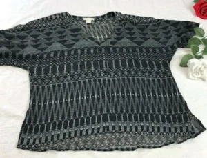 H+M Black and White Pattern Sheer Blouse Women's Size 8 V-Neck Short Sleeves - Picture 1 of 9