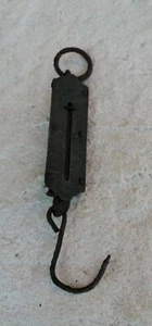 VINTAGE HUGHES´S POCKET BALANCE FISHING SCALE MADE IN ENGLAND - 12kg - WORKING - Picture 1 of 5