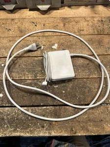 ORIGINAL APPLE A1172 MACBOOK AIR PRO MAGSAFE 1 - 85W CHARGER - USED - Photo 1/10