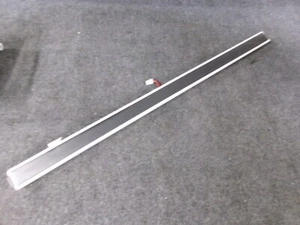 AGU75407901 LG REFRIGERATOR DOOR MULLION - Picture 1 of 2