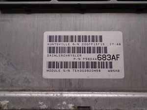 '02 Jeep Grand Cherokee REMAN ECU ECM computer 4.7 liter V8 794810V - Picture 1 of 3