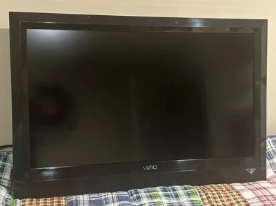 Vizio VL320M 32" 1080i Full HD LCD Television - Image 1 of 4