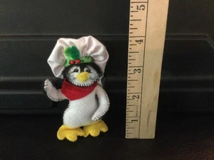 Annalee Christmas 2011 Chef Penguin Ornament - Picture 1 of 3