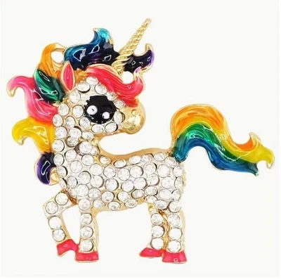 Broche Betsey Johnson Esmalte y Cristal Unicornio Tono Dorado Foto 1 de 2