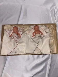 Vintage 1950’s Weyand’s Tanforanne Set Of 2 Plastic Baby Dolls - Picture 1 of 5