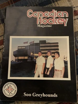 OCT. 2 1977 WAYNE GRETZKY 1ST OHL HOCKEY GAME PROGRAM SAULT STE MARIE GREYHOUNDS - Image 1 of 4