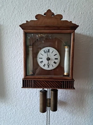 Schwarzwälder Wanduhr  aus Holz - Bild 1 von 4