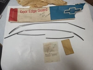 NOS 1966 1967 CHEVROLET CHEVELLE MALIBU 4 DOOR ACCESSORY DOOR EDGE GUARDS 986648 - Bild 1 von 5