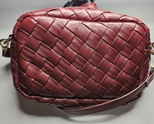 URBAN EXPRESSIONS Crossbody Woven Vegan Burgundy Bag - Picture 1 of 7
