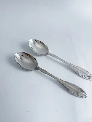 Oneida Community HEIRESS Glossy Stainless Oval Soup Spoons Set of 2 - Image 1 of 2