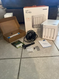 QNAP ‎TS-451 4-Disk NAS -with Charging Cable - No HDDs /work  - Picture 1 of 15