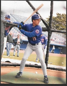 Kevin Flora  NEW YORK METS  UNSIGNED  8 x 10 ORIGINAL COLOR SNAPSHOT PHOTO #1 - Picture 1 of 1