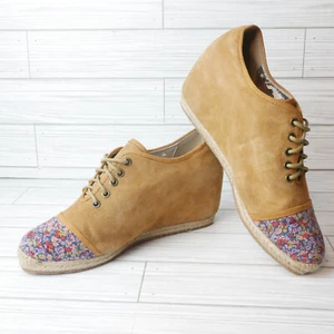 Charlotte Ronson Size 7.5 Wedge Lace Up Shoes Tan Color with Colorful Flowers - Picture 1 of 12